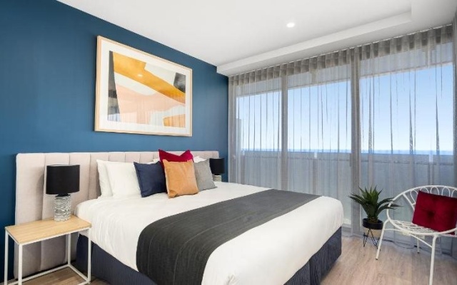 Circle on Cavill by GCLR – Guest Rooms – Gold Coast