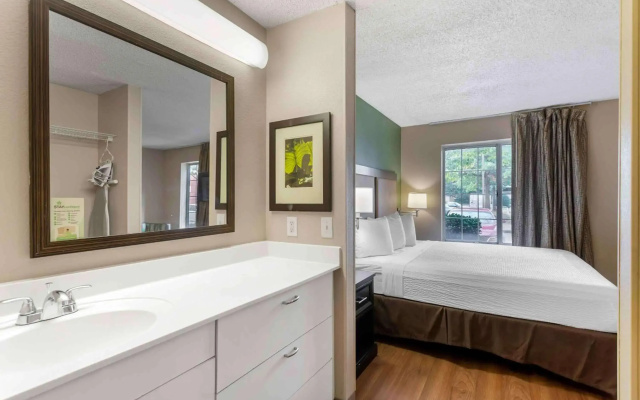 Studio 6 Extended Stay Memphis Airport TN