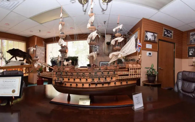 Prospector Hotel and Casino