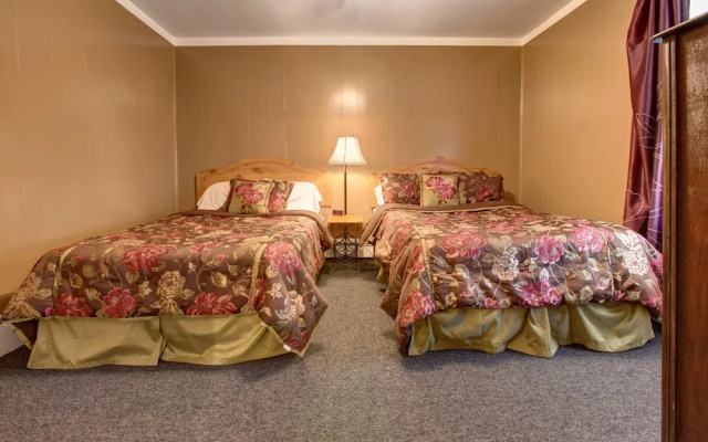 Suites on Main