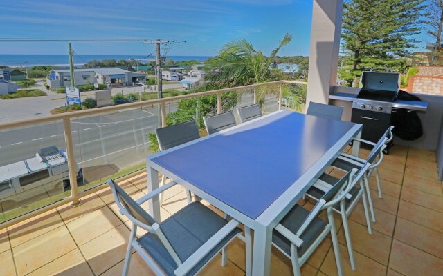 Pacific Royale Penthouse 311