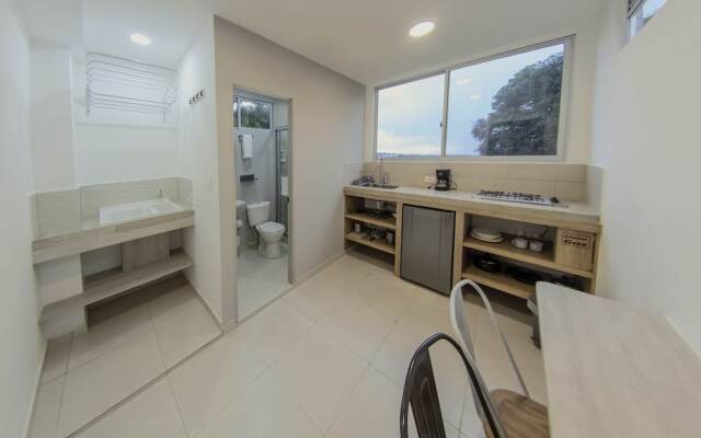 Ventiuna Hotel & Hostel