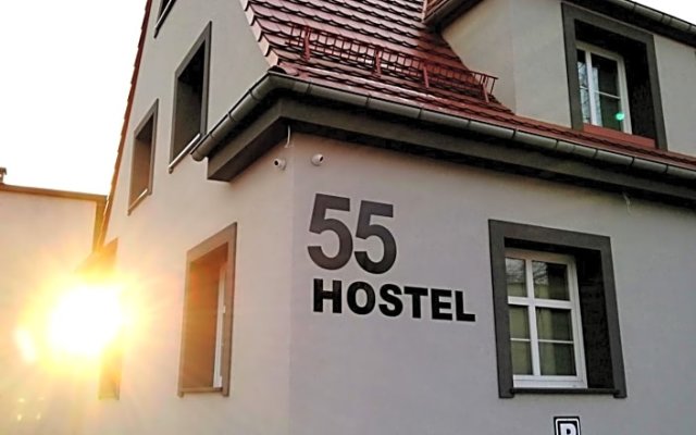 Hostel 55 - darmowy parking