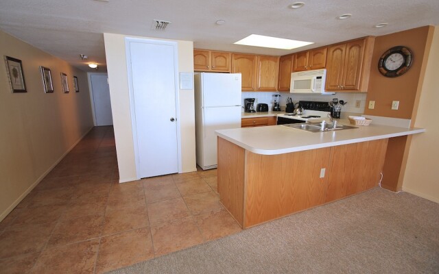 Chateaux 205 Apartment