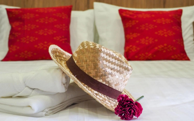 Casa Luxe Hotel and Resident