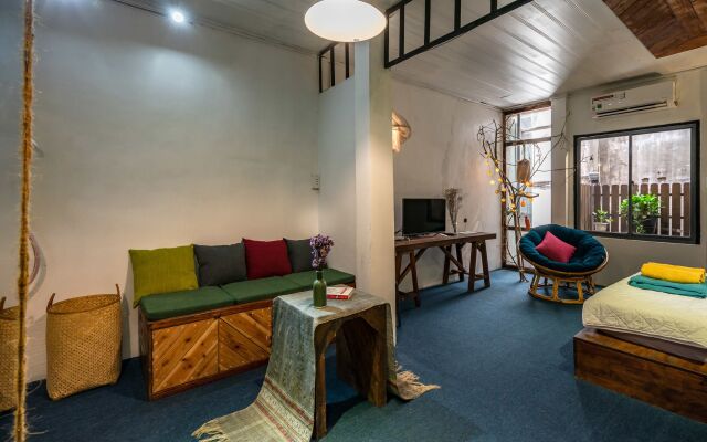 HoLo Opera Saigon Serviced HomeStay