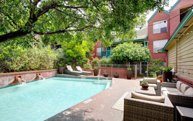 Habitat Suites