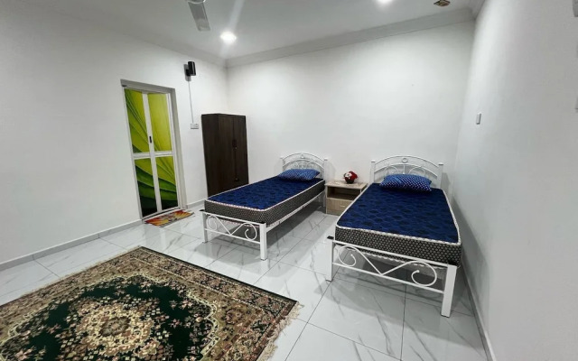 Capital O 91117 Noor Room Stay