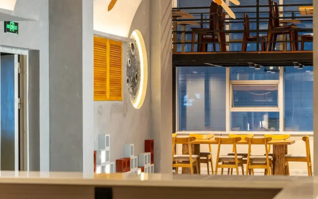 Chengdu Qingcheng Youth Hostel Apartment