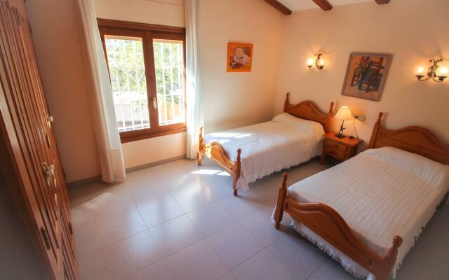Finca Palacios - comfortable holiday accommodation in Benissa