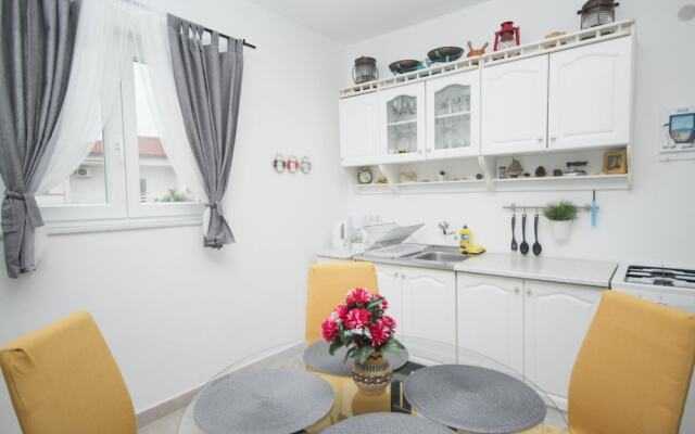 Friends and Family Apartments