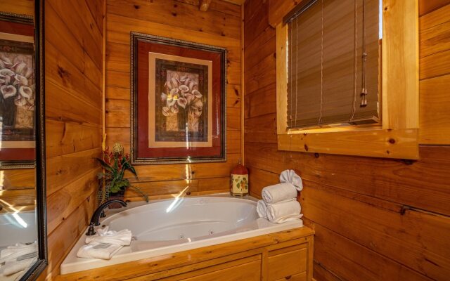 Picture Perfect- Seven Bedroom Cabin