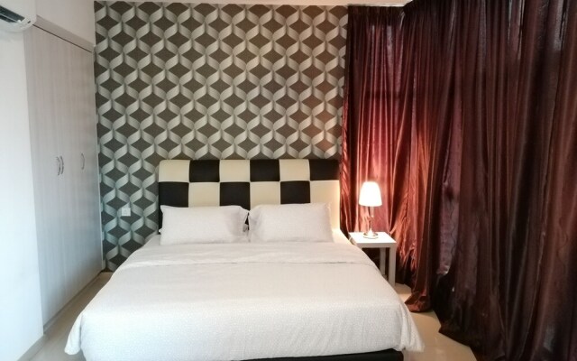 Lawang Suite 1 Bedroom Corner Apartment