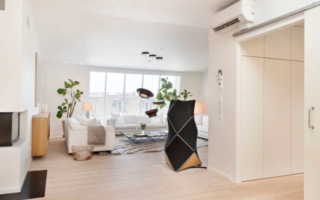 Dinesen Collection Signature Penthouse by Royal Theatre