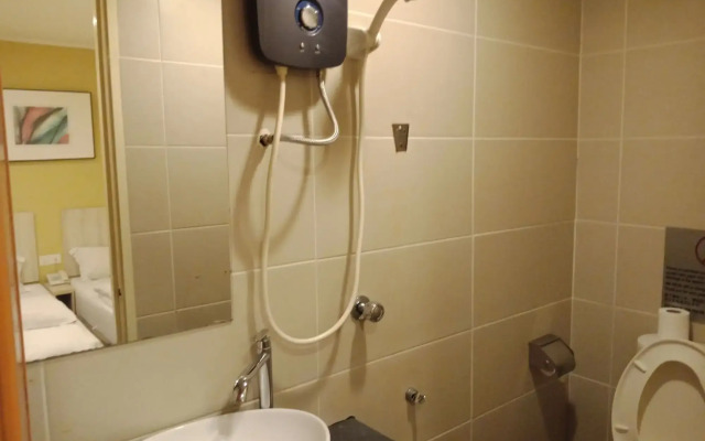 Hotel Zamburger Taman Segar