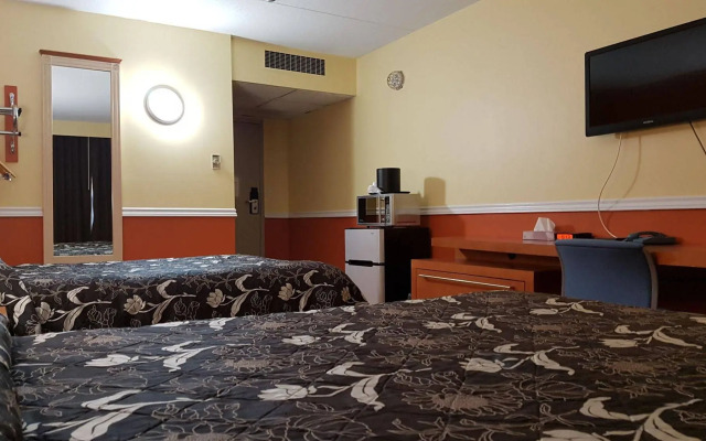 Budget Inn 2000
