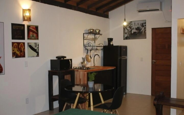 Casa Larrosa Itaúna - Adults Only