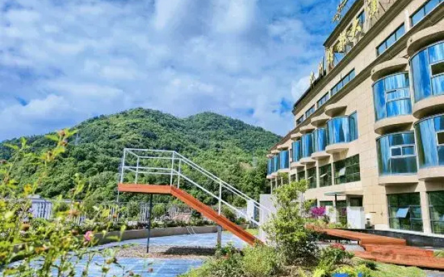 Jiuzhou Jindu Hotel