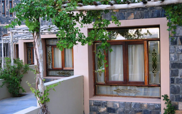 Sahab Hotel