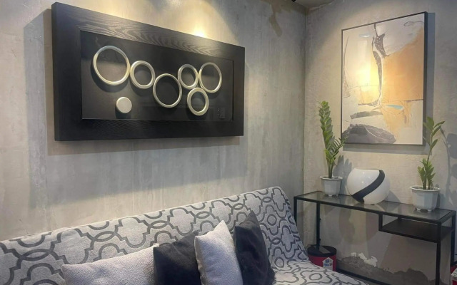 Sea Residences MOA Arena, SMX 1BR free wifi & Netflix