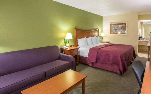 Quality Inn Merchants Drive