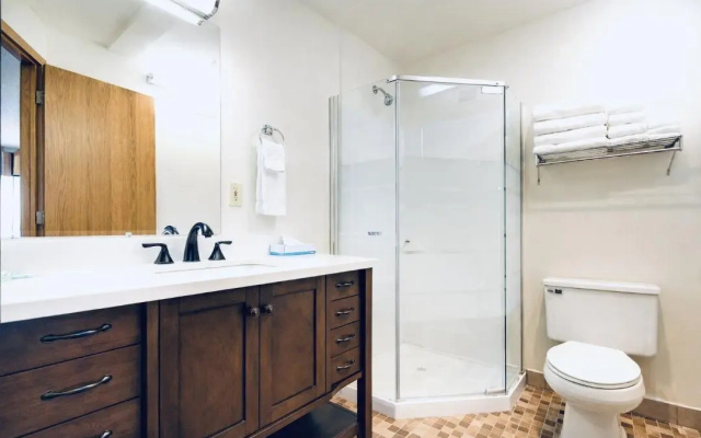 Fireside Inn and Suites