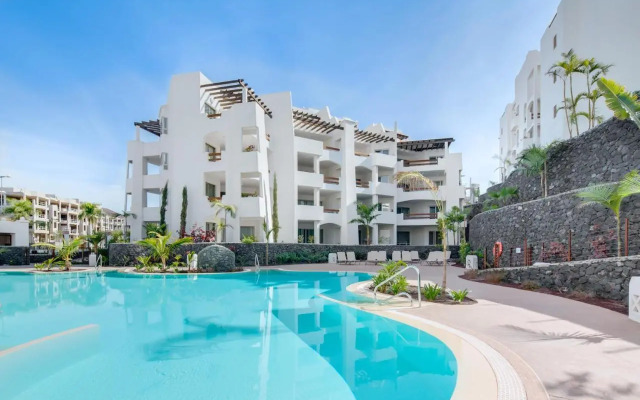 Ancor 2-4 POOL VIEW 2B
