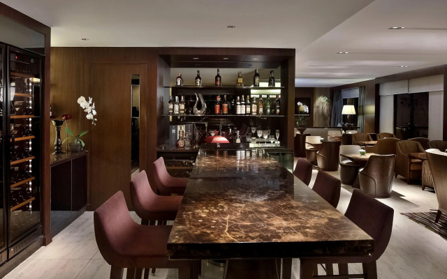 Sofitel Philippine Plaza Manila