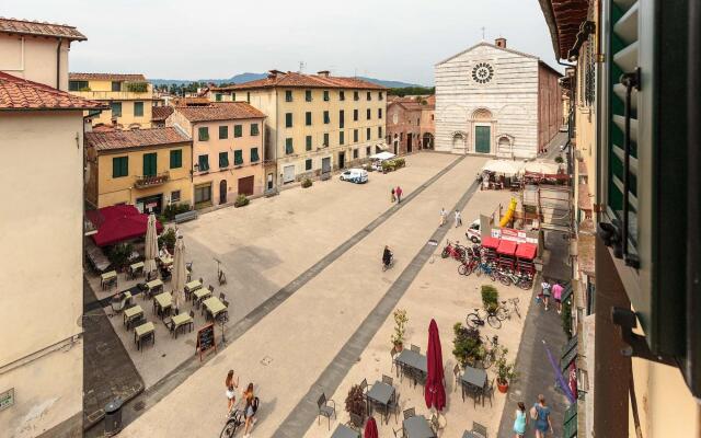 Casa Enea In Lucca With 2 Bedrooms And 1 Bathrooms