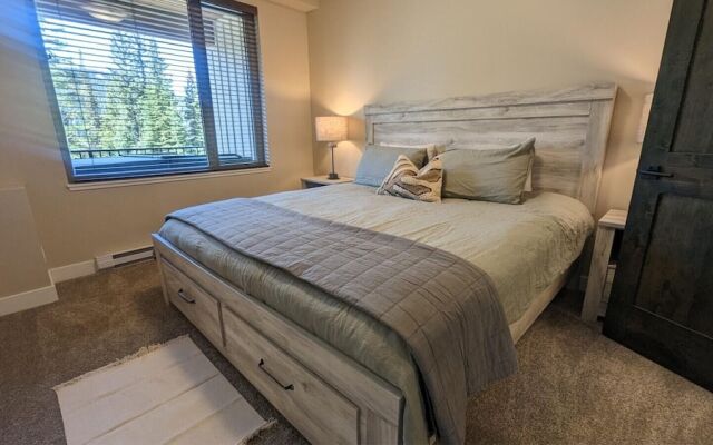 Altitude #36 2 Bedroom Condo