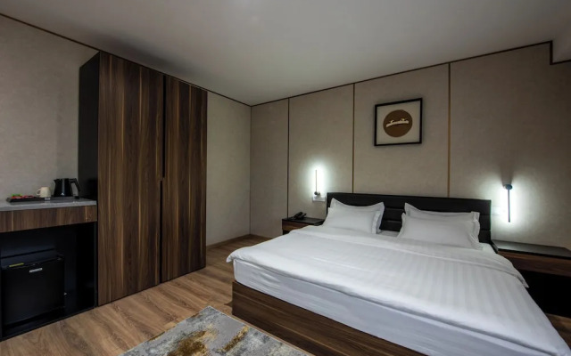 Silk Road Premium Hotel