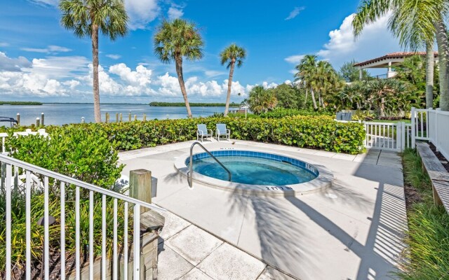 Harbor Villa Club 308