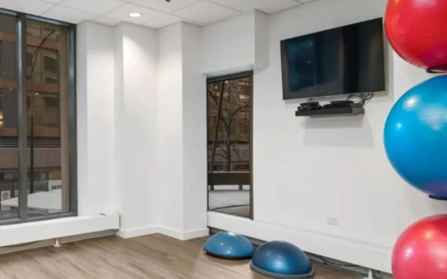 Furnished Suites Near Navy Pier