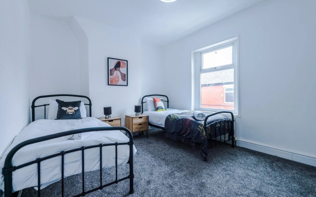 Lovely three bedroom home free parking