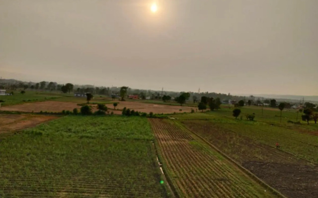 Airport Luxury Nature Valley Homestay