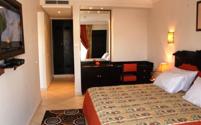 New Farah Hotel