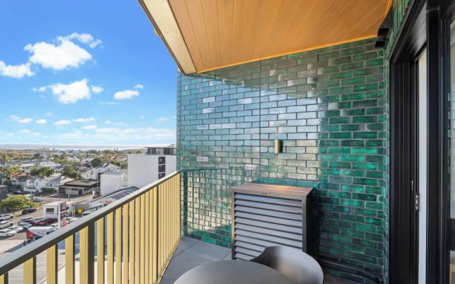 Greenhouse Apartments by Urban Rest