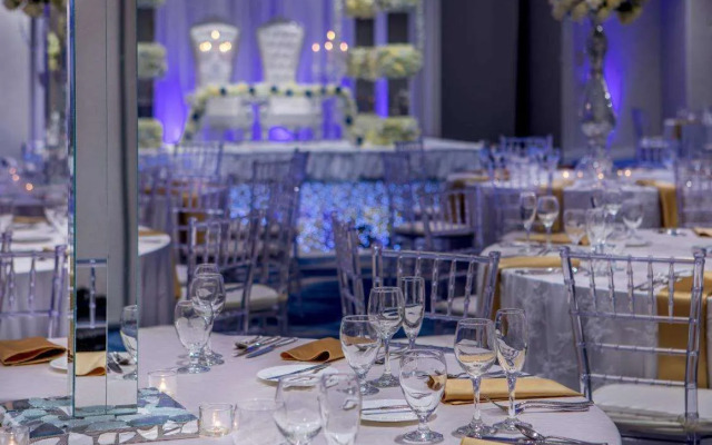 Crowne Plaza Boston - Woburn by IHG