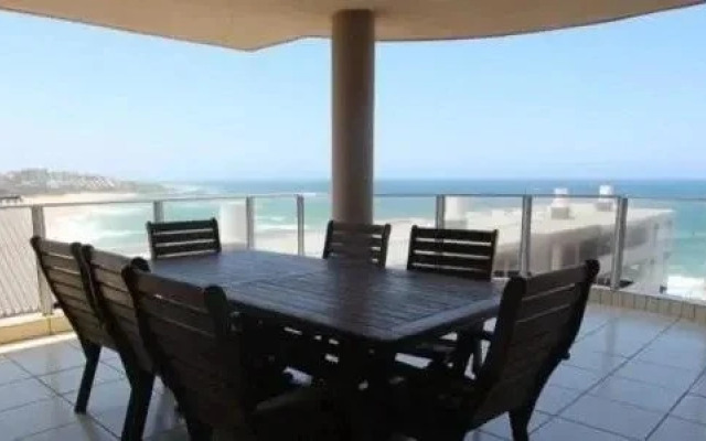 101 B Santorini, Margate