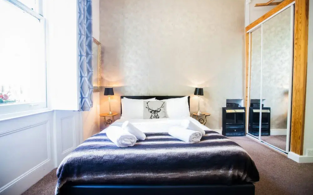 Pimlico Chic Suite