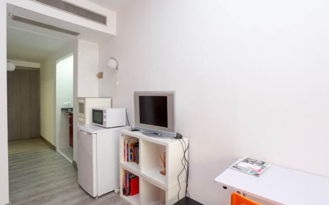 Colourful Studios In Recoletos By Allo Housing