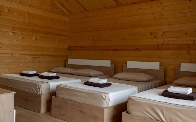 Поляна (Алахадзы)