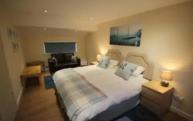 Easter Arr Courtyard Apartment