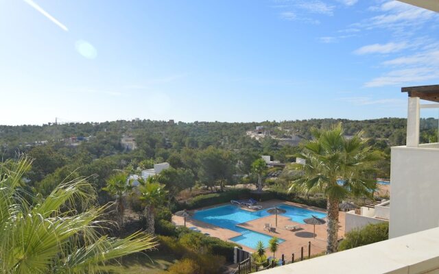 Beautiful luxury apartment in Las Colinas Golf & Country Club, shared pool