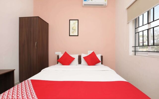 Indra Comforts By OYO Rooms