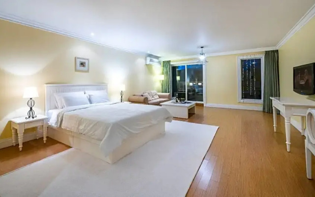 Yangyang Golden Bay Pension