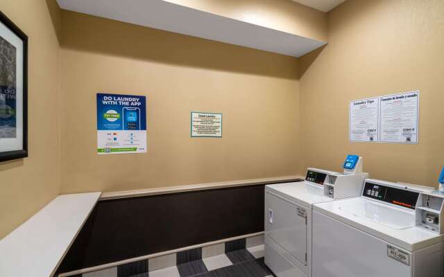 La Quinta Inn & Suites by Wyndham Prattville