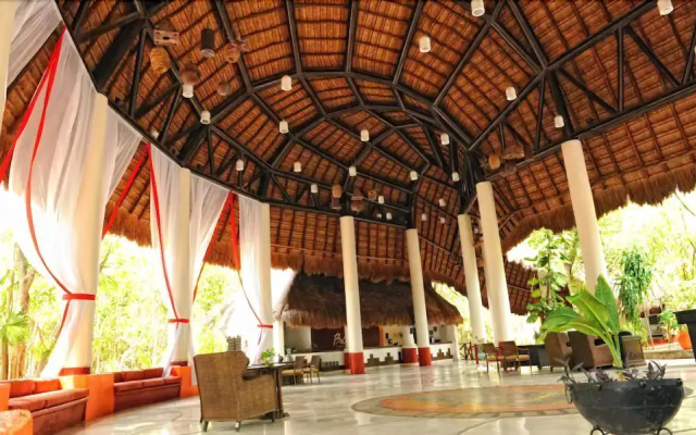 Tropical Location Riviera Maya