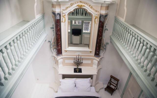 Private Mansions