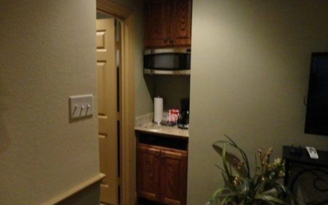 The Sanford House Inn & Spa